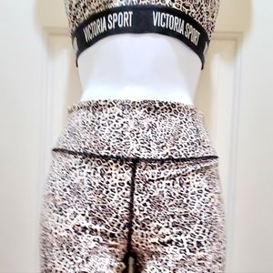 Brand New Women Workout Outfit Size 32/XS.By VS